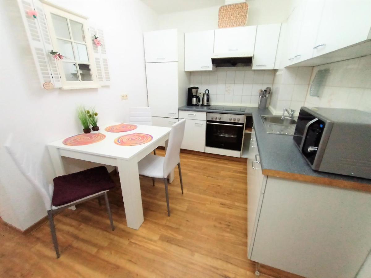 Bodensee Friedrichshafen City Apartment "Lara" Экстерьер фото