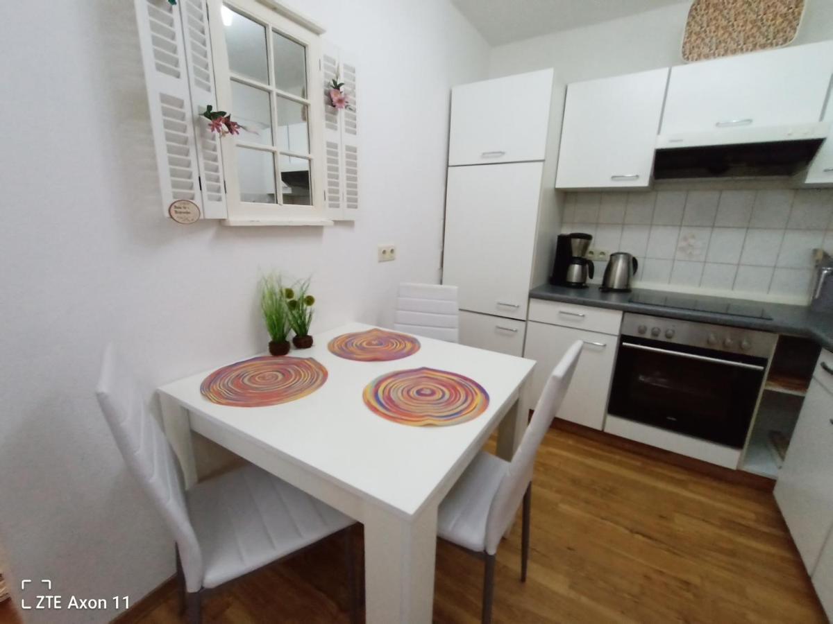 Bodensee Friedrichshafen City Apartment "Lara" Экстерьер фото